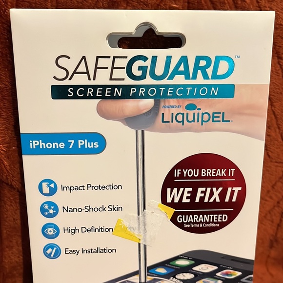 ( 5 ) iPhone 7 Plus safe guard screen protection ( Liquipel ) - Picture 2 of 6